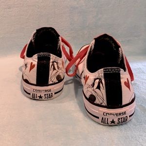 Adult Converse Chuck Taylor Pepe Le Pew Sneakers